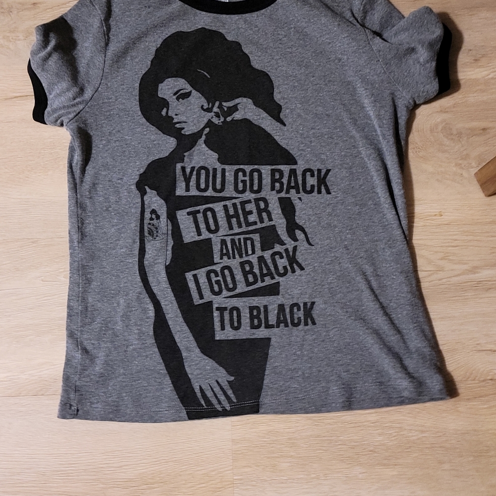 Amy Winehouse T-Shirt